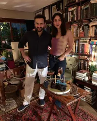 Anniversary Pernikahan ke-7, Kareena Kapoor dan Saif Ali Khan Rayakan Bareng Taimur