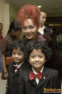 [Apa Kabar] Makin Dewasa, Ini Gaya Ganteng Stylish Nakula-Sadewa!