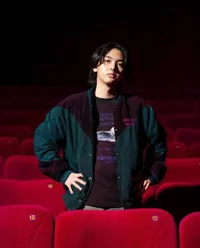 Berikut 8 Potret Ari Irham yang Terlibat dalam Film 'JAGAT ARWAH' Bak Oppa-Oppa Korea