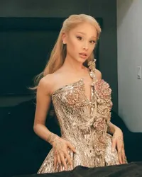 Ariana Grande Gabung Film Baru Sekuel MEET THE PARENTS, Beradu Akting dengan Robert De Niro dan Ben Stiller