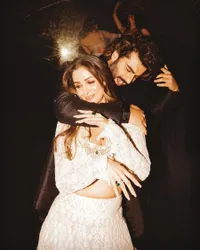 Arjun Kapoor Resmi Putus dari Malaika Arora, Potret Kenangan Kemesraan Mereka Kini Tinggal Cerita