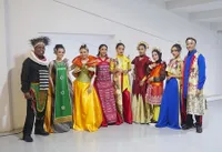 Artis Asian Games 2018 Ini Pakai Aksesoris Karya Designer Ternama