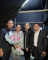 Ashanty Gabung Grup WA Bareng KD & Aurel untuk Persiapan Pernikahan Azriel