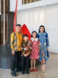 Ashanty Jadi Pembicara di Kampus, Ditemani Suami dan Anak