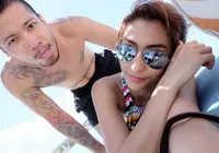 Asyik Liburan ke Bali, Tyas Mirasih Foto Berbikini Bareng Pacar