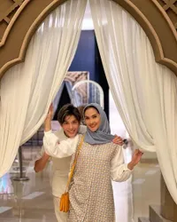 Aura Cantik Makin Terpancar, Potret Maudy Koesnaedi Tampil Anggun Saat Berhijab - Banjir Pujian Dari Netizen