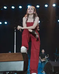 Awet Muda Bak ABG, Potret Cantik Momo Geisha Yang Tetap Memesona Meski Sudah Punya Dua Anak - Ramai Curi Perhatian