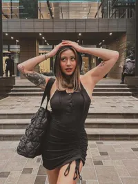 Awkarin Segera Pindah di Melbourne, Gelar Farewell Party Bersama Sahabat