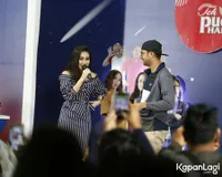 Ayu Ting Ting - Raffi Ahmad Jadi Juri 'Pesbukers Mencari Bakat'!