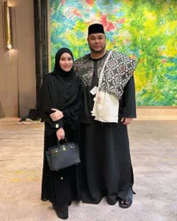 Ayu Ting Ting Hadiri Kajian Habib Umar bin Hafidz, Tak Kuasa Tahan Tangis Saat Bertanya