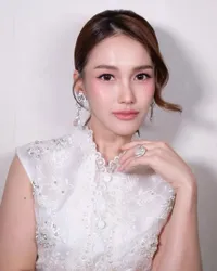 Ayu Ting Ting Keciduk Gandeng Cowok di Bioskop, Pacar Baru?