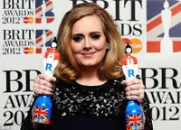 Adele di Brits Awards 2012