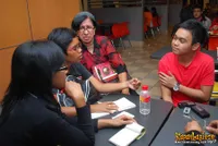 Adhareza Rilis Album Debut