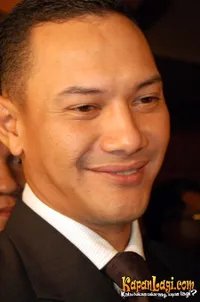 Adjie Massaid - Angelina Sondakh
