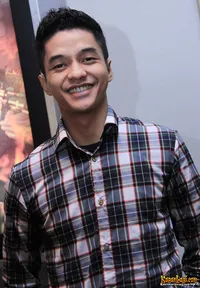 Adly Fairuz Kenalkan Pacar Baru