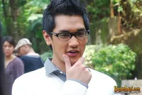 Afgan Syuting Video Klip Singtle Ke-3 di Studio Persari