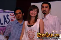 Agnes Monica dan Boyz II Men