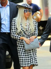 Akhirnya Lady GaGa Tampil Super Anggun