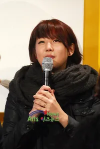 Aksi Debut Pertama Park Bo Ram Si Cantik Yang Turun 32 Kilogram