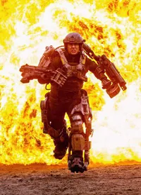 Aksi Tom Cruise Memerangi Alien Pelintas Waktu