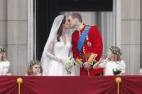 Album First Anniversary Pangeran William - Kate Middleton