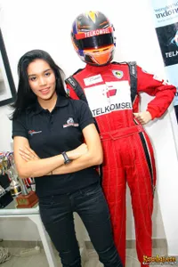 Alexandra Asmasoebrata Ungkap Optimisme di Asian Formula Renault 2012