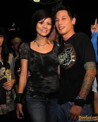 Aline Adita - Chef Juna di Konser Linkin Park