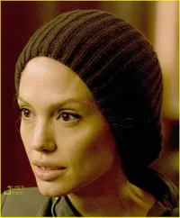 Angelina Jolie Dalam Film Salt