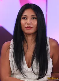 Anggun C Sasmi Bicara Soal Antusiasme Jadi Juri
