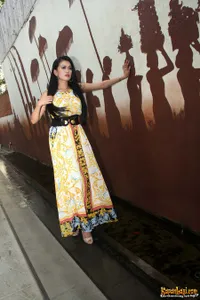 Apriliana 5 Kali Tolak Tawaran Tampil Terbuka