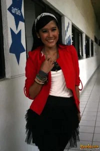 Ardina Rasti - Eza Gionino di Studio RCTI