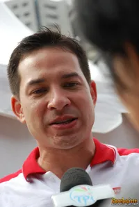 Ari Wibowo di  Parkir Timur Senayan