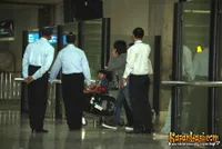 Ariel tiba di bandara