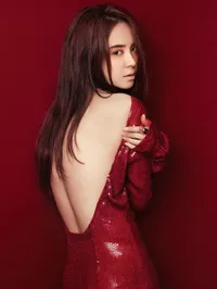 Artis Cantik Korea Ketika Memakai Gaun Berwarna Merah Ouch Seksi