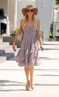 Artis Hollywood Yang Terlalu Banyak Kekasih