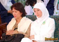 Asmirandah di Al Azhar Syifa