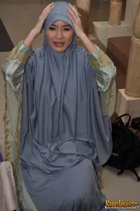 Asti Ananta Persiapan Umroh