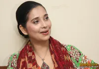 Ayu Azhari Bicara Soal Keinginan Naik Haji