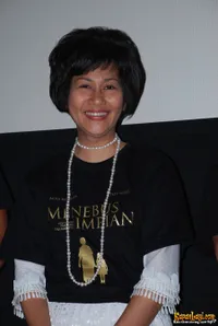 Ayu Diah Pasha di FX Plasa