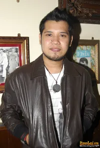 Ayu Soraya Dan Noval di Hard Rock Cafe