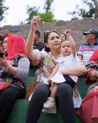 Baby Seribu Ekspresi, 8 Potret Gemoy Rayyanza Liburan Ke Semarang Zoo - Kece Pakai Kacamata Hitam