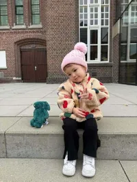 7 Potret Kamari Anak Jennifer Coppen yang Gaya dan Posenya Gemesin, bak Sudah ABG