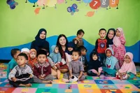 Banjir Pujian, Intip 9 Potret Sarwendah Istri Ruben Onsu Buka Sekolah Gratis Khusus Calon Penghafal Alquran