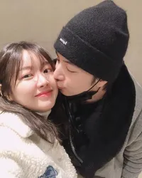 Banjir Ucapan Selamat dari Fans, 10 Potret Thunder Eks MBLAQ yang Bakal Menikah dengan Mimi Eks Gugudan - Ngelangkahin Sandara Park