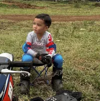 Baru 4 Tahun, 8 Potret Zeev Keponakan Citra Kirana yang Jago Balapan Pakai Motor Trail Mini - Aksi Memukau Saat Ikut Kompetisi