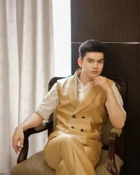 Baru Rayakan Ulang Tahun, 8 Potret Terbaru Faul Gayo yang Makin Ganteng Seiring Bertambahnya Usia