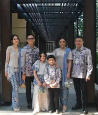 Baru Pulang dari Korea Selatan, 10 Potret Keluarga Anang Hermansyah di Acara Lamaran Thariq Halilintar dan Aaliyah Massaid - Sarah Menzel Ikut Pakai Seragam