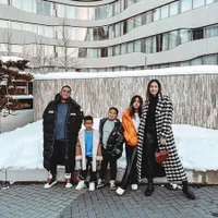 Baru Pulang Liburan di AS, Potret Nia Ramadhani Ajak Anak-anak Main Ski di Jepang - Netizen: The Real Sultan