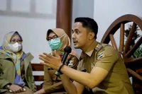 Baru Saja Dilamar' Warganya, 11 Potret Hengky Kurniawan yang Makin Gagah Usai Jadi PLT Bandung Barat - Bikin Salfok Saat Pakai Baju Dinas