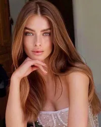 Beda 29 Tahun, 10 Potret Cantik Eden Polani Model Cantik yang Disebut Pacar Baru Leonardo DiCaprio